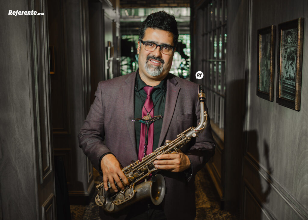 Mario Montes, saxofonista de Jazzteño Band. | FOTO: Ruary Vargas, Referente.mx