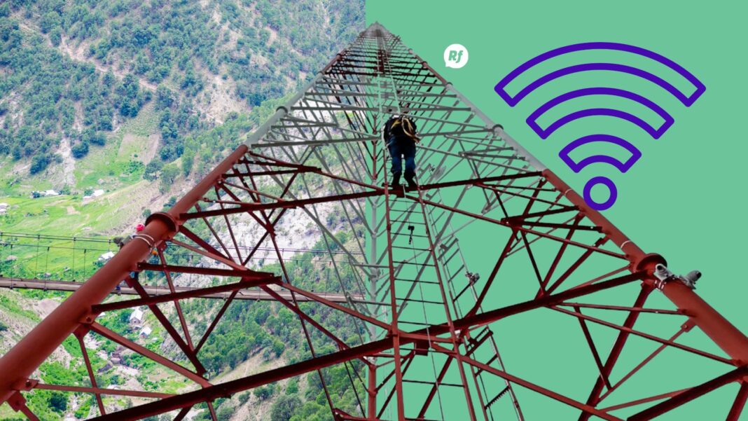 Instalación de Internet gratuito en el Parque Barrancas de Chihuahua, un avance que impulsa la conectividad de artesanos, turistas y comunidades locales.