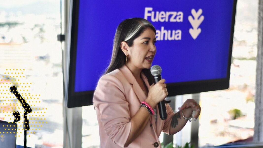 Jóvenes participan en reunión con Nancy Frías y Fuerza Chihuahua, fomentando liderazgo, compromiso social y nuevas ideas para transformar Chihuahua.