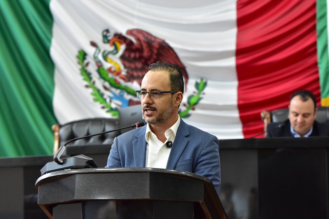 Jorge Soto denuncia desabasto de medicinas y contratos millonarios a aliados de Morena Jorge Soto alerta sobre el desabasto de medicinas en México y contratos millonarios de aliados de Morena en el sector salud, afectando a millones de personas.