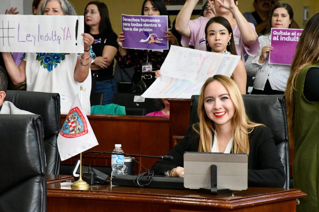 Chihuahua aprueba reforma a la Ley de Indulto para mujeres privadas de la libertad Reforma en Chihuahua fortalece la Ley de Indulto para mujeres privadas de la libertad, promoviendo justicia social, reparación y apoyo a contextos vulnerables.