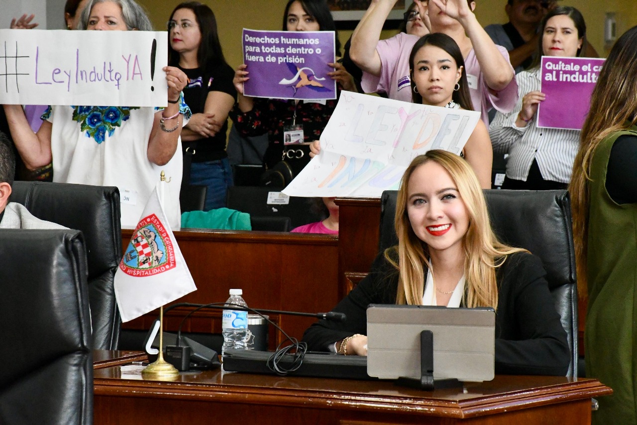 Chihuahua aprueba reforma a la Ley de Indulto para mujeres privadas de la libertad Reforma en Chihuahua fortalece la Ley de Indulto para mujeres privadas de la libertad, promoviendo justicia social, reparación y apoyo a contextos vulnerables.