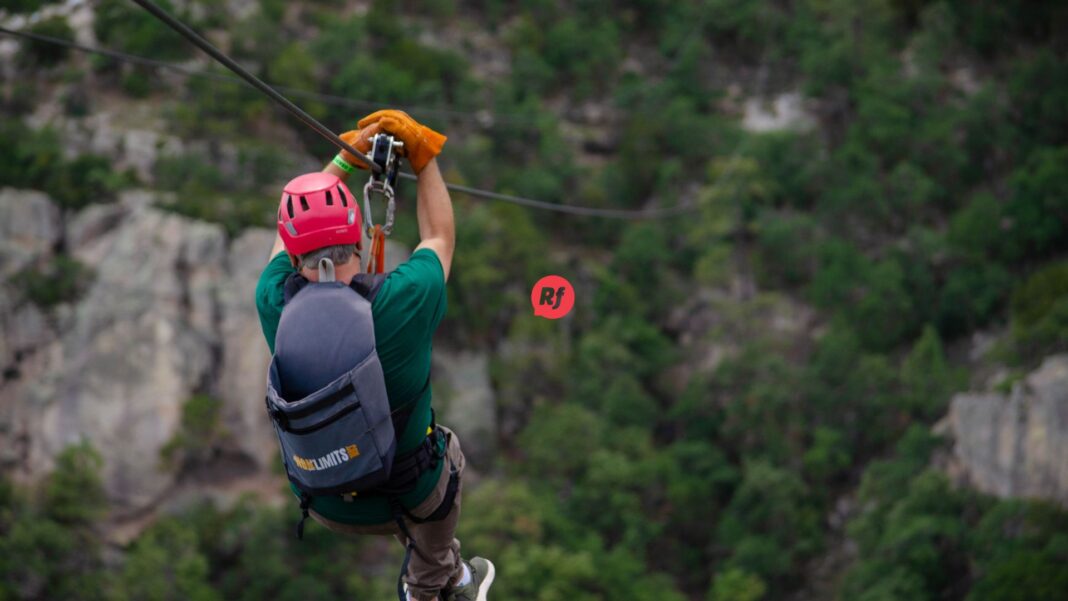 Vista panorámica de Parque Barrancas con áreas verdes, ciclovías y zonas recreativas que impulsan la plusvalía y el valor de las viviendas cercanas.