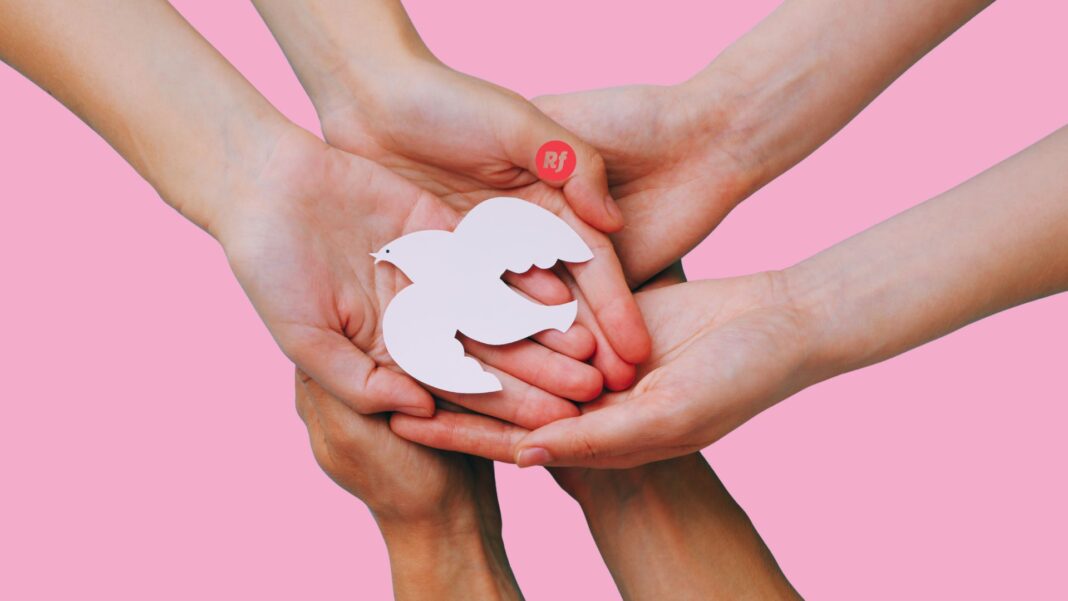 Líderes sociales, religiosos y autoridades durante el Segundo Diálogo Nacional por la Paz en Guadalajara, donde más de 1,200 participantes discutieron estrategias para reconstruir la paz en México.