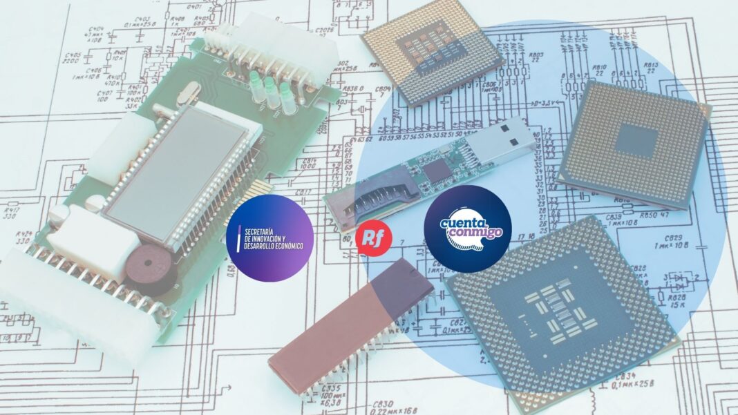 Funcionarios de la Secretaría de Innovación y Desarrollo Económico de Chihuahua durante evento estratégico sobre inteligencia artificial y desarrollo industrial en el segundo semestre de 2025.