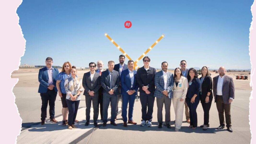 Avión regional despegando con referencia a la conectividad aérea entre Chihuahua y ciudades del norte como El Paso y Phoenix.