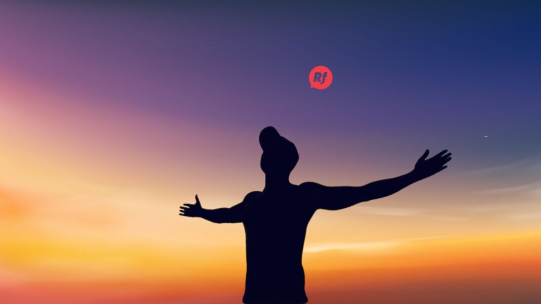 Persona leyendo un libro abierto en un entorno tranquilo, representando los hábitos de lectura en México.