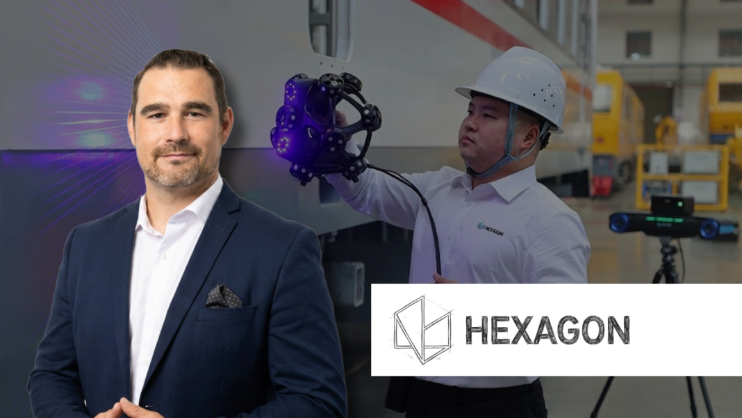 Hexagon y el nuevo estándar de calidad en manufactura Especialista utiliza equipos de metrología avanzada y escaneo 3D en el Hexagon Ambassador Metrology Center para validar piezas industriales de alta precisión.
