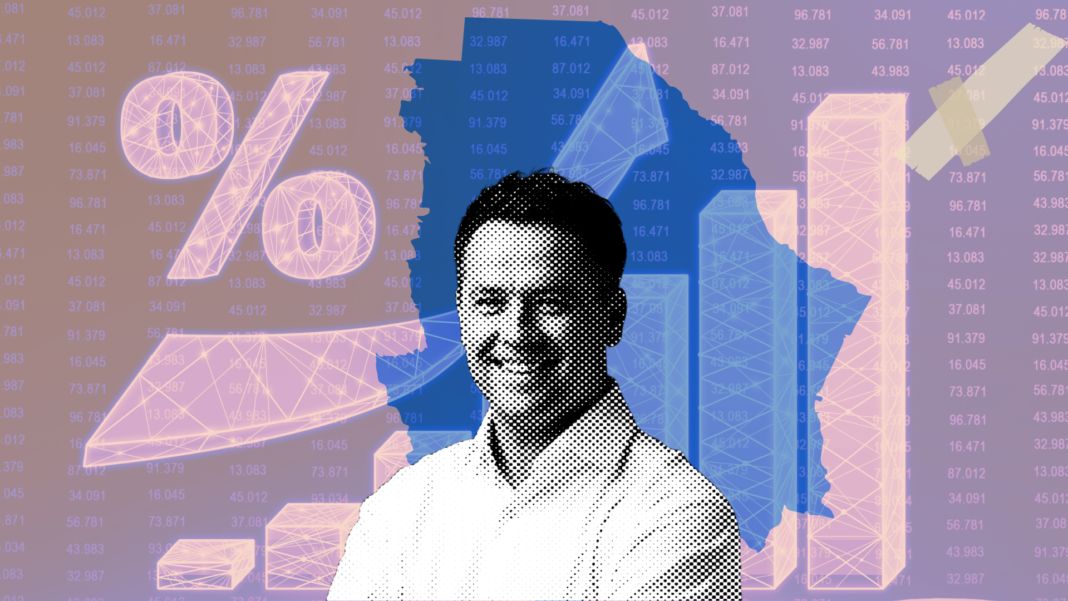 El mayor riesgo para Chihuahua no es equivocarse, es dejar de atreverse Empresarios y emprendedores en Chihuahua durante una reunión de negocios, reflejando el relevo generacional, la innovación y los desafíos para mantener el liderazgo económico de la entidad.