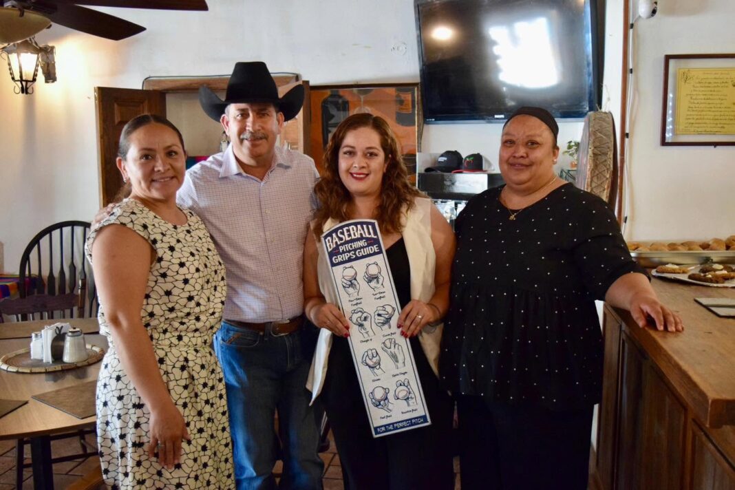 Promueven espacios deportivos para fortalecer el desarrollo de la niñez en el Distrito 13 Reunión para impulsar la creación de una academia infantil de béisbol en el municipio de Guerrero, Chihuahua.