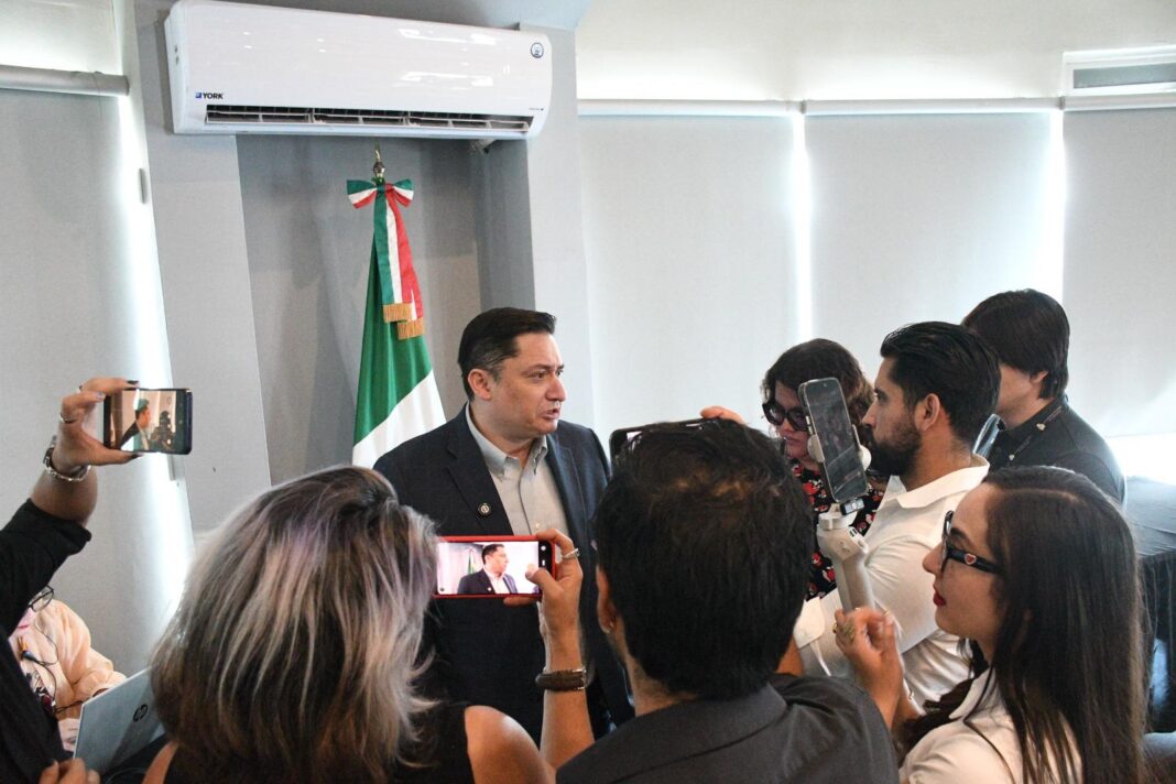 Alfredo Chávez, coordinador del Grupo Parlamentario del PAN, destaca los consensos para integrar la Mesa Directiva del Congreso de Chihuahua.