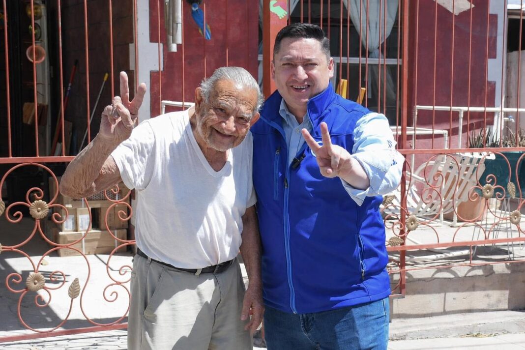 Alfredo Chávez presenta iniciativa para proteger a madres y padres en la vejez