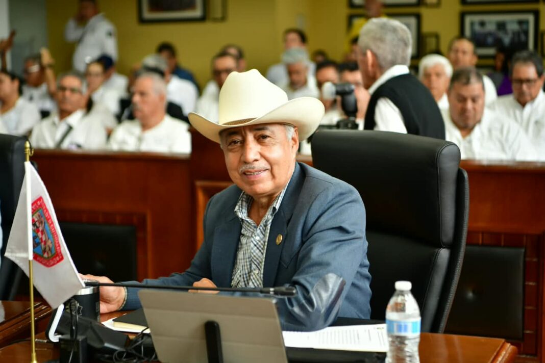 Solicita diputado a la Auditoría Superior de la Federación investigar el manejo del dinero del INE Arturo Zubía Fernández, diputado del PAN, propone solicitar a la Auditoría Superior de la Federación investigar el manejo de los recursos del INE durante la presidencia de Guadalupe Taddei Zavala.
